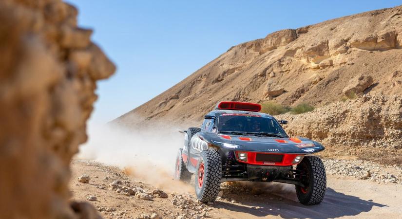 Véget ért a Dakar-rali, Sainz hatvanegy évesen nyerte meg  képgaléria