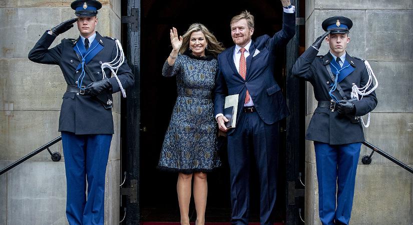 Az új adórendszer miatt a holland király fizetése csaknem a felére csökkenhet