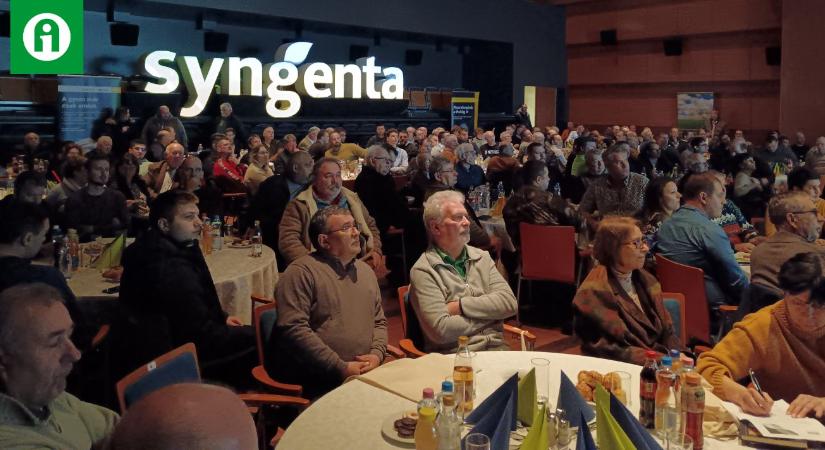 Syngenta: megújuló kukoricagenetika, újfajta nitrogéngyűjtő baktérium, jubiláló talajfertőtlenítő