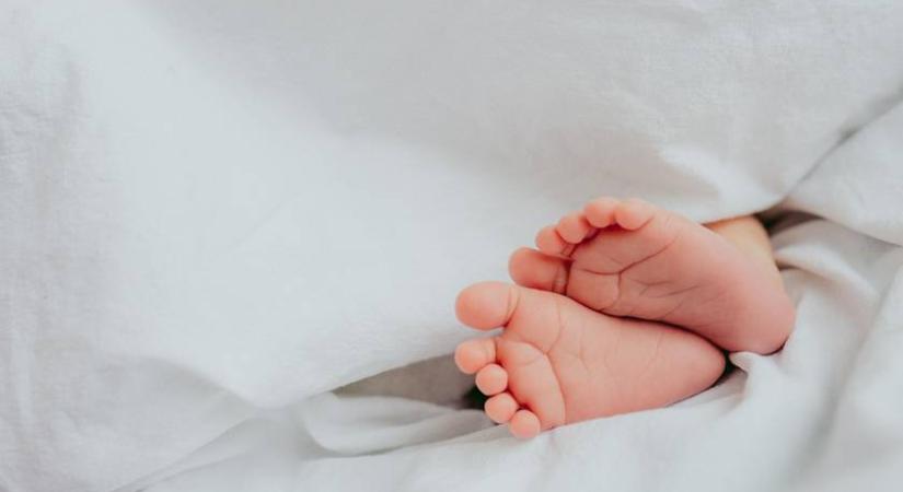 Zacskóban találtak újszülöttet, járókelő mentette meg életét a fagyban