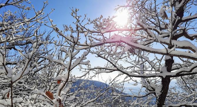 Ragyogott Jakab-hegy a téli napsütésben