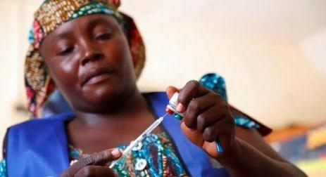 Tömeges malária elleni vakcináció vette kezdetét Kamerunban - videó