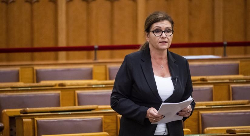 Kálmán Olga: azonnal ratifikálják Svédország NATO-tagságát!