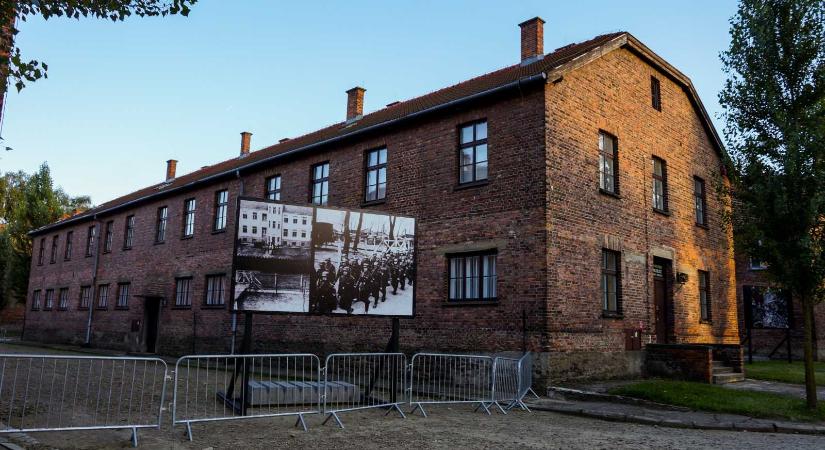 Felújítják az egykori auschwitz-birkenaui koncentrációs tábor egyik blokkját