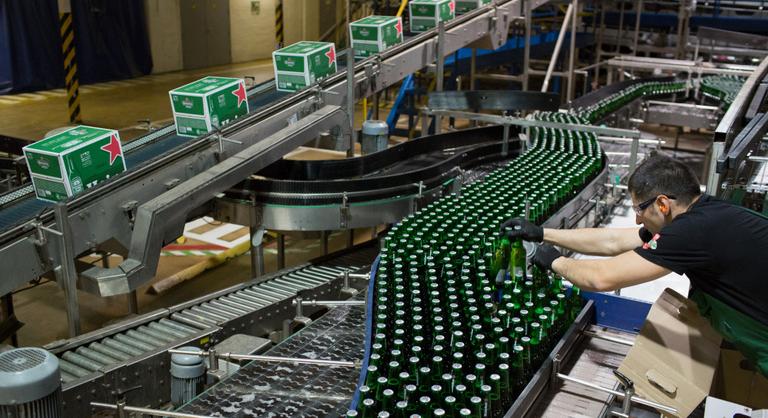 Hatalmas változás a Heinekennél, a soproni sörgyárat is érinti