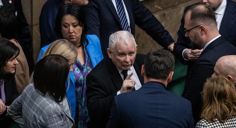 Tényleg megkínozták az ellenzéki képviselőket, vagy Kaczynski félrebeszél?