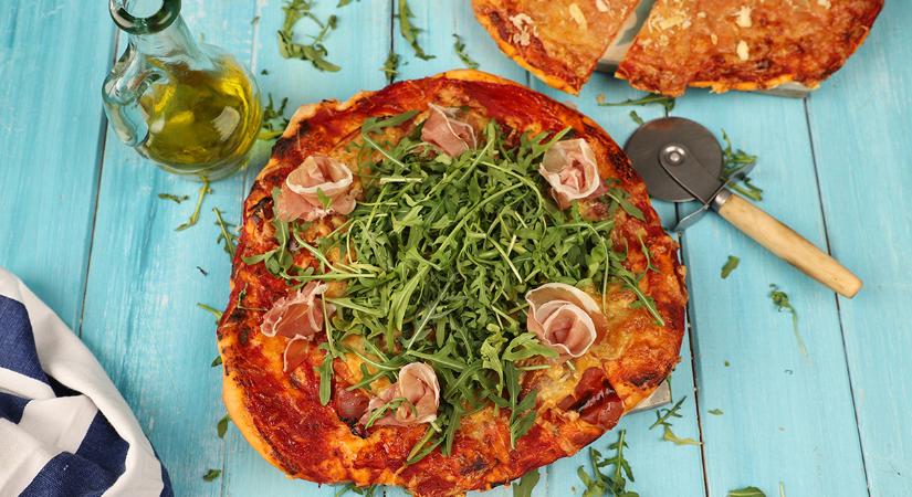 Egyszerű és villámgyors: Ez a legjobb lustulós sonkás pizza recept hétvégére
