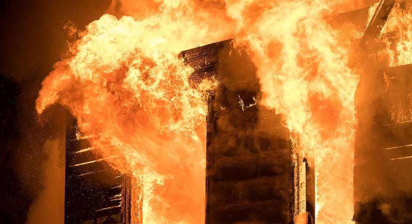 Kiderült, miért borult lángokba egy szikszói ház