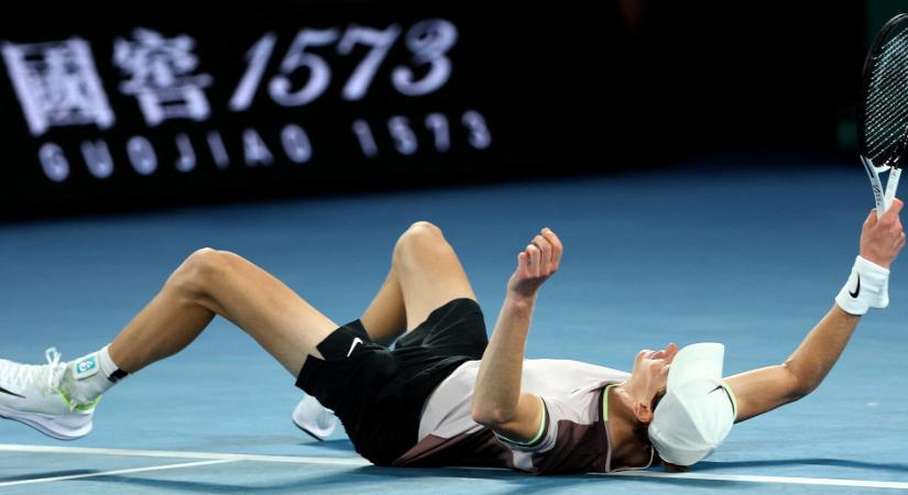 Jannik Sinner drámai csatában győzött az Australian Openen, élete első Grand Slam-trófeáját nyerte