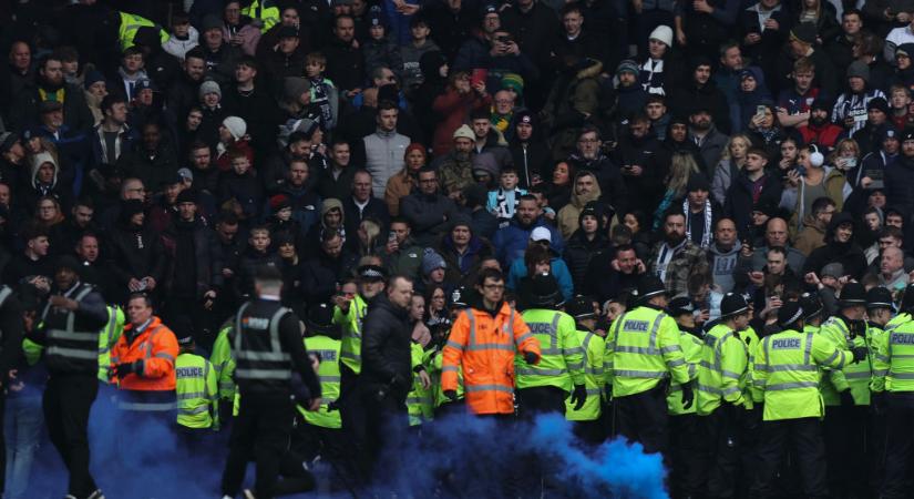 FA-kupa: több embert letartóztattak, egy pedig kórházba került a felfüggesztett West Brom-Wolves mérkőzésen