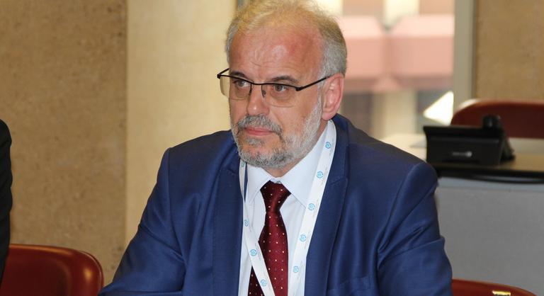 Az albán Talat Xhaferi lett az átmeneti kormány vezetője Észak-Macedóniában