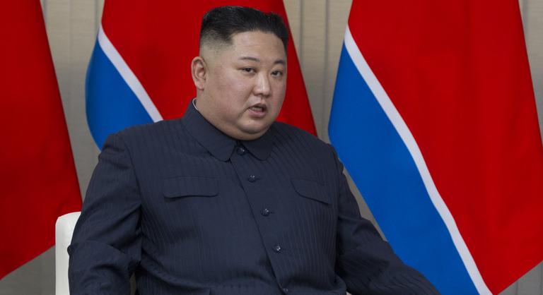 Kim Dzsongun a haditengerészete nukleáris felfegyverzését sürgette