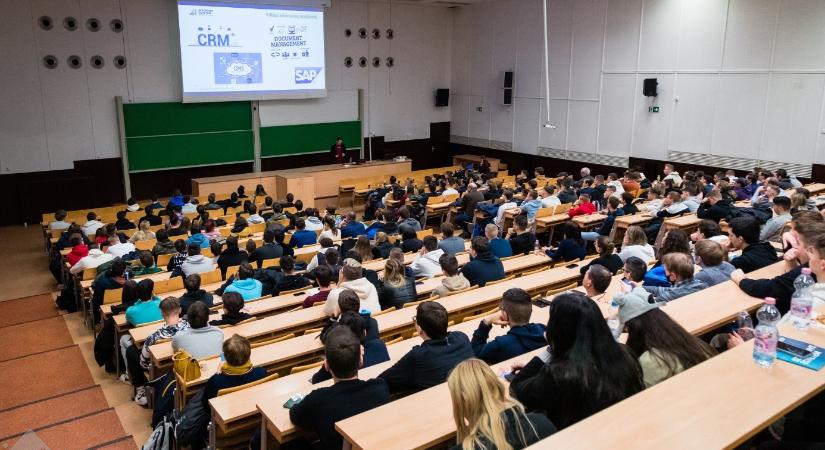 Az oktatók figyelembe veszik a hallgatói véleményeket a győri campuson