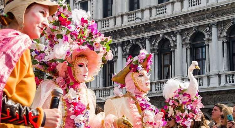 Maszkok és mulatságok: Beindult a karneválok varázslatos világa Riótól egészen Mohácsig
