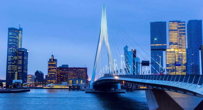 Magyar város neve tűnt fel óriási betűkkel Hollandiában, így köszöntötték Rotterdamban a legendás Kiprich Józsefet