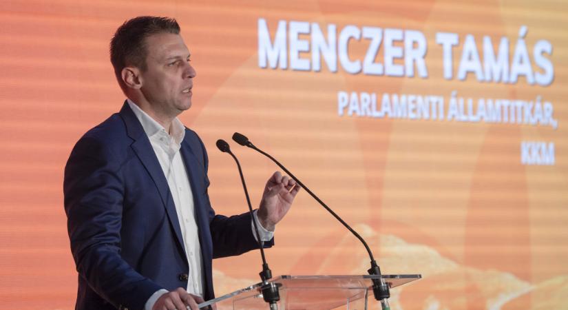 Menczer Tamás: A kormány elvárja, hogy a kárpátaljai magyar kisebbség visszakapja a 2015 előtti jogokat