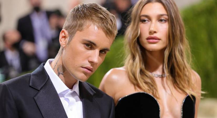 Justin Bieber gyönyörű felesége megmutatta formás fenekét: így pózolt a szexi modell