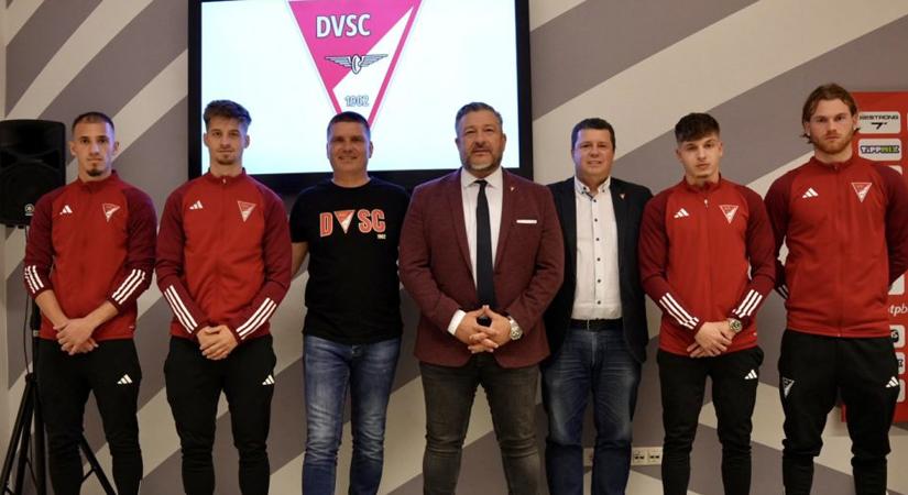 A jövő csapata is épül a DVSC-ben, mondták a klub vezetői az évindító tájékoztatón