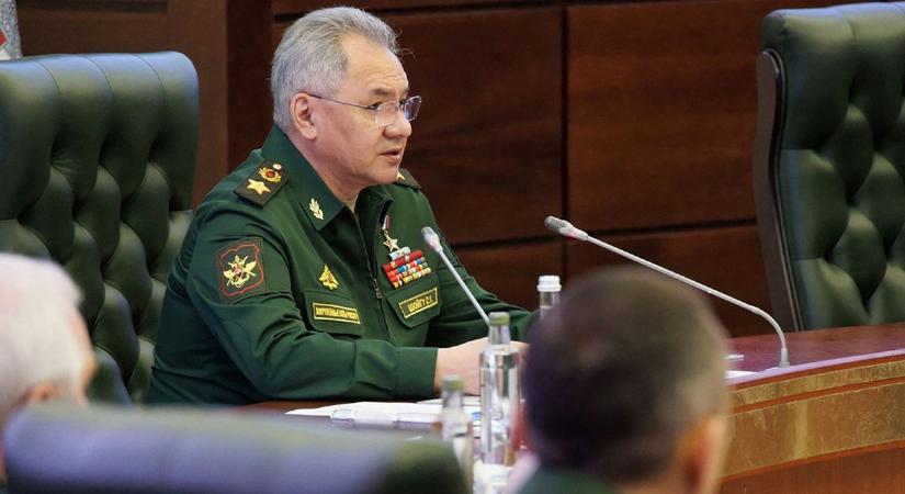 Az orosz hadügyminiszter szerint itt az idő, hogy abbahagyják a bolondozást,