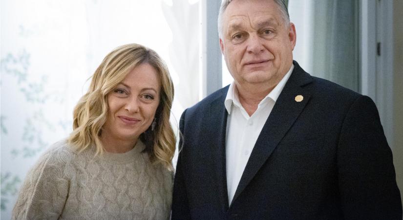 Kihegyezett lándzsákkal vetette rá magát a Megafon Giorgia Melonira, de Orbánt ezt nem zavarta