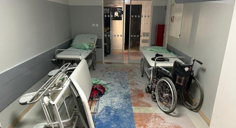 Hetvenéves férfi tombolt a sürgősségin – rátámadt a nővérre, felgyújtotta az ágyat