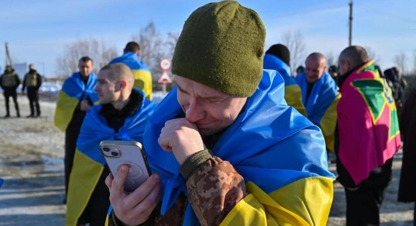 Ukrán elnök: újabb ukrán-orosz fogolycserét hajtottak végre