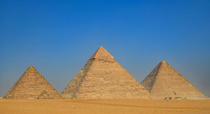 Világbotrány lett a gízai piramis helyreállításából – videó
