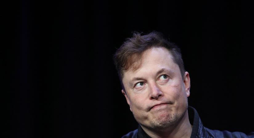 Egy 9 Tesla-részvénnyel rendelkező dobos miatt nem kapta meg Musk az 55,8 milliárd dollárját