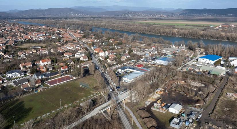 Felújítottak egy fontos hidat a Dunakanyarban