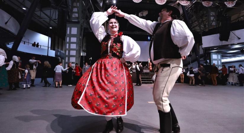 Megőrzött kultúra – Csángó bált rendeznek Budapesten