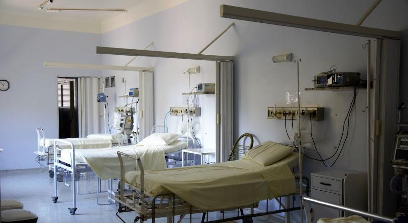 Nyolc gyerek került kórházba kolbászmérgezés gyanújával