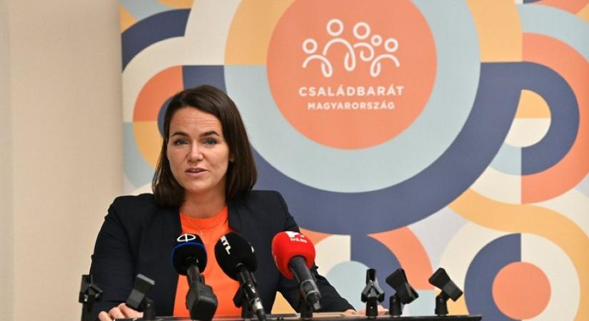 Novák Katalin felmentette egy gyerekotthon pedofil vezetőjét védő bűntársát