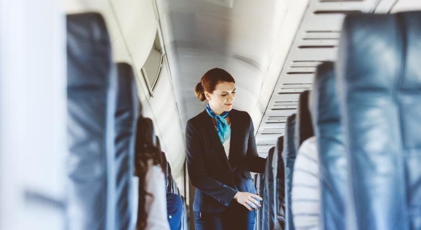 Egy kiszivárgott dokumentum szerint mobiltelefon-tilalmat vezet be a fedélzetén ez a légitársaság