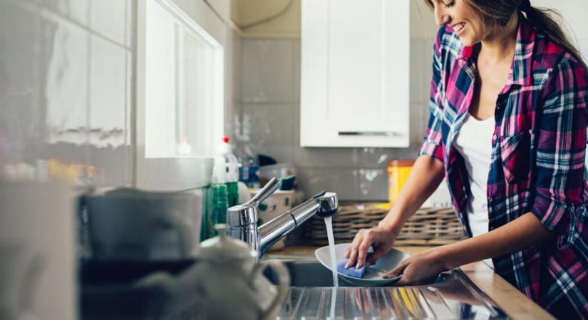 A mosogató alapos takarítása – Ezzel a módszerrel biztosan el tudsz távolítani minden szennyeződést