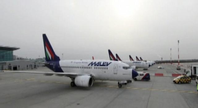 Káosz a reptéren, tanácstalan utasok ezrei – 12 éve ment csődbe látványosan a Malév