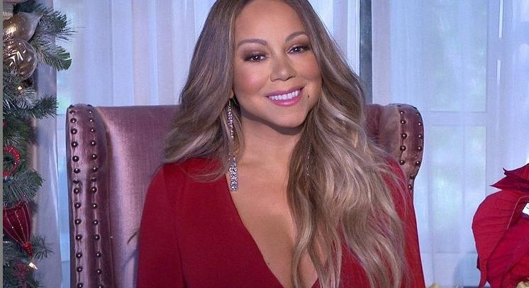 Meztelenruhába bújt az 54 éves Mariah Carey