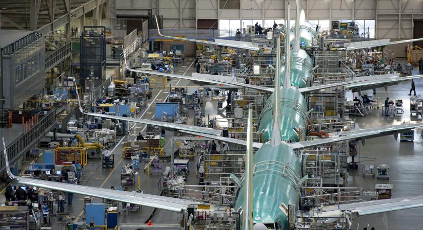 Pontatlan furatok miatt csúszhat több 737 MAX átadása