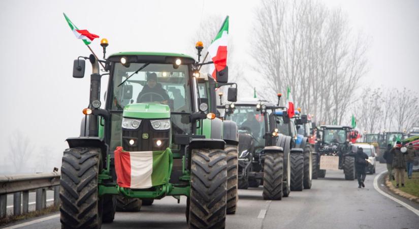 Körbevették Rómát a brüsszeli agrárpolitika ellen tiltakozó gazdák