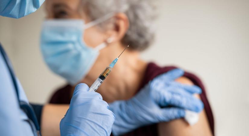 Fontos a védőoltás: a Covid és az influenza ellen is érdemes beadatni