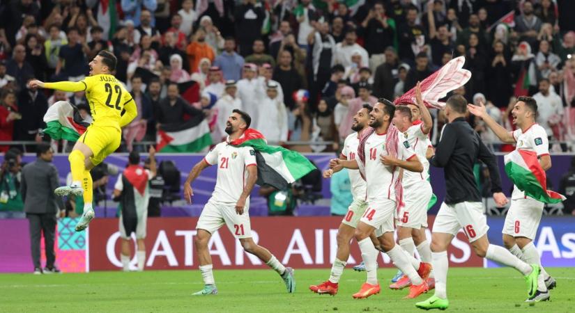 Sokk az Ázsia Kupán, döntőbe jutott Jordánia