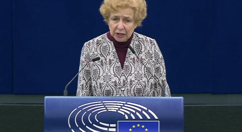 Kémkedéssel gyanúsított EP-képviselő: Igen, ügynök vagyok. A béke ügynöke.