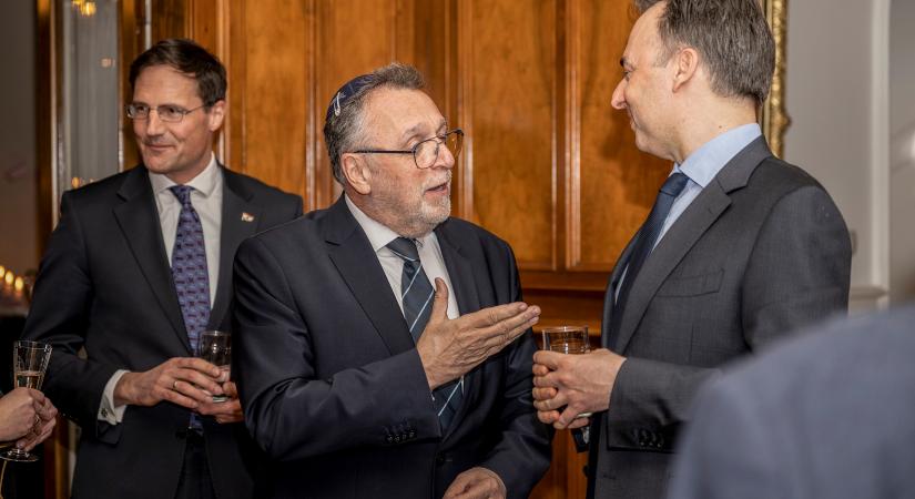 Az antiszemita Jobbik-elnök, Gyöngyösi Márton cionista bérencnek nevezte Orbán Viktort