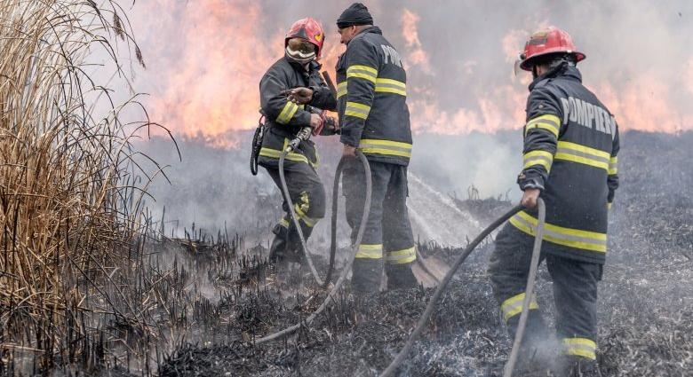 Elkezdődött a tarlóégetések időszaka, több mint 150 ilyen esethez riasztották a tűzoltókat