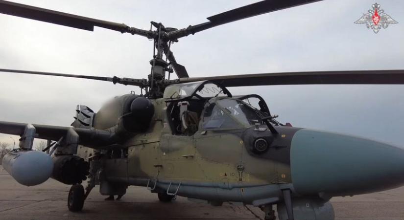 Véres pusztítást hajtottak végre az oroszok a legújabb, félelmetes helikoptereikkel - videó