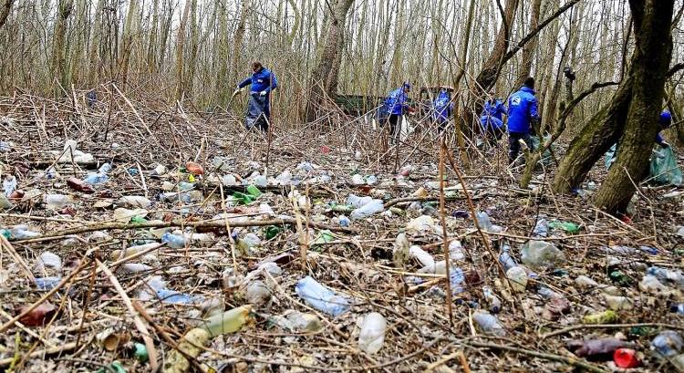Távlati cél a Tisza teljes hulladékmentesítése