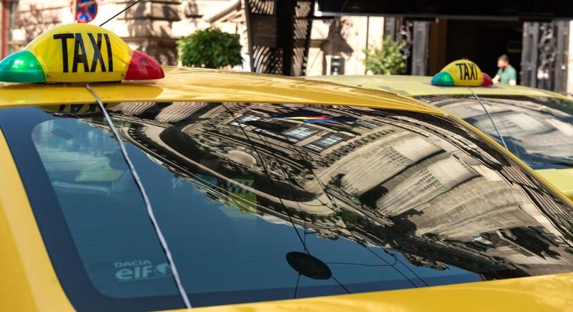 Taxisblokád Bukarestben az Uber és a Bolt miatt