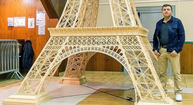 Rossz gyufát használt az Eiffel-torony makettjéhez, így nem kerülhet be a Guinness Rekordok Könyvébe egy francia férfi
