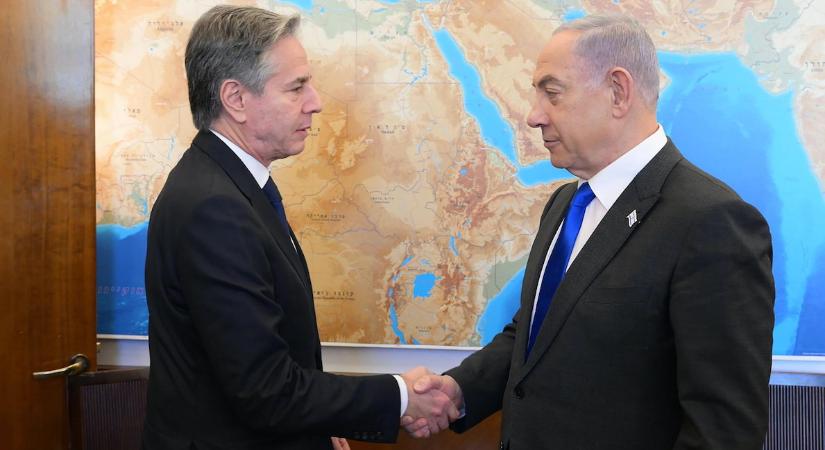 Benjámin Netanjahu a háborúról tárgyalt az amerikai külügyminiszterrel