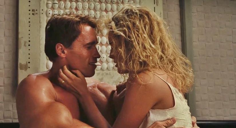 Arnold Schwarzenegger nyilvánosan bocsánatot kért, mert szexuálisan megalázott nőket