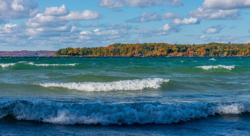 Titokzatos, ősi építmény rejtőzik a Michigan-tó fenekén